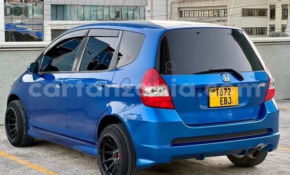Nunua Ilio tumika Honda FIT Bluu Gari ndani ya Dar es Salaam nchini Dar es Salaam Nunua Ilio tumika Honda FIT Bluu Gari ndani ya Dar es Salaam nchini Dar es Salaam