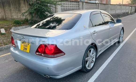 Nunua Ilio tumika Toyota Crown Nyingine Gari ndani ya Dar es Salaam nchini Dar es Salaam Nunua Ilio tumika Toyota Crown Nyingine Gari ndani ya Dar es Salaam nchini Dar es Salaam