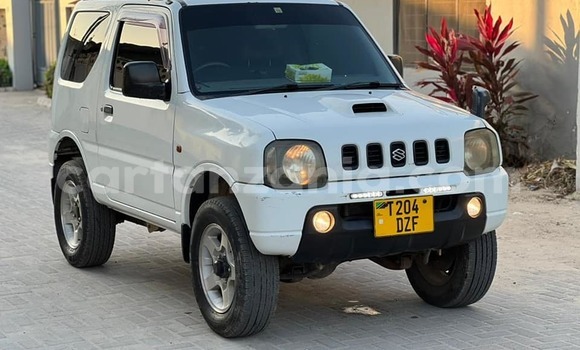 Buy Used Suzuki Jimny White Car in Dar es Salaam in Dar es Salaam