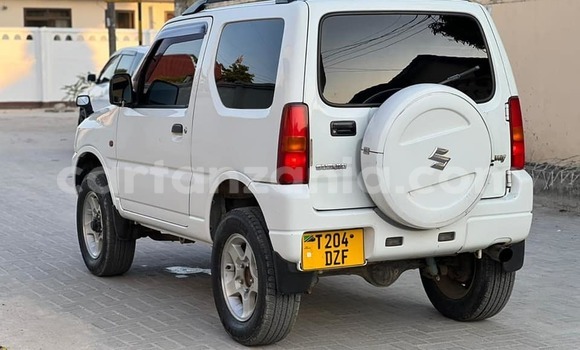 Nunua Ilio tumika Suzuki Jimny Nyeupe Gari ndani ya Dar es Salaam nchini Dar es Salaam Nunua Ilio tumika Suzuki Jimny Nyeupe Gari ndani ya Dar es Salaam nchini Dar es Salaam