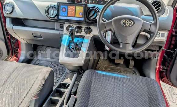 Buy Used Toyota Crown Red Car in Dar es Salaam in Dar es Salaam Buy Used Toyota Crown Red Car in Dar es Salaam in Dar es Salaam