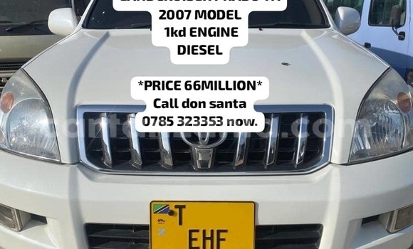 Buy Used Toyota Prado White Car in Dar es Salaam in Dar es Salaam