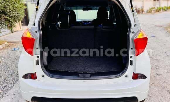 Buy Used Toyota Ractis White Car in Dar es Salaam in Dar es Salaam Buy Used Toyota Ractis White Car in Dar es Salaam in Dar es Salaam
