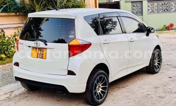 Buy Used Toyota Ractis White Car in Dar es Salaam in Dar es Salaam Buy Used Toyota Ractis White Car in Dar es Salaam in Dar es Salaam