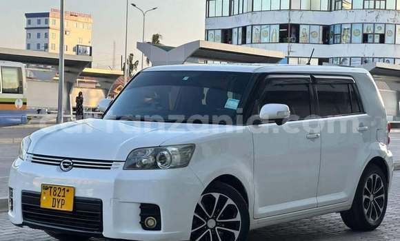 Buy Used Toyota Corolla Rumion White Car in Dar es Salaam in Dar es Salaam