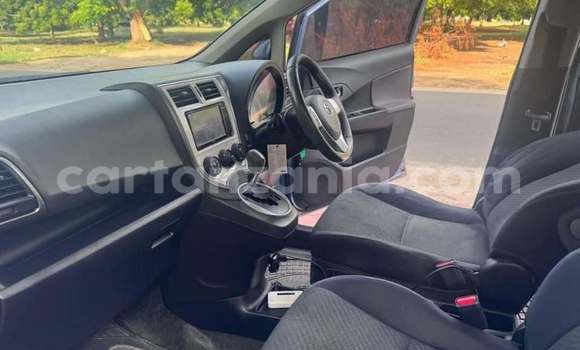 Buy Used Toyota Ractis Blue Car in Dar es Salaam in Dar es Salaam Buy Used Toyota Ractis Blue Car in Dar es Salaam in Dar es Salaam