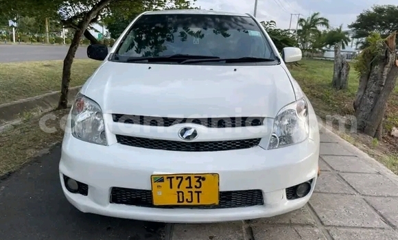Nunua Ilio tumika Toyota IST Nyeupe Gari ndani ya Biharamulo nchini Kagera Nunua Ilio tumika Toyota IST Nyeupe Gari ndani ya Biharamulo nchini Kagera