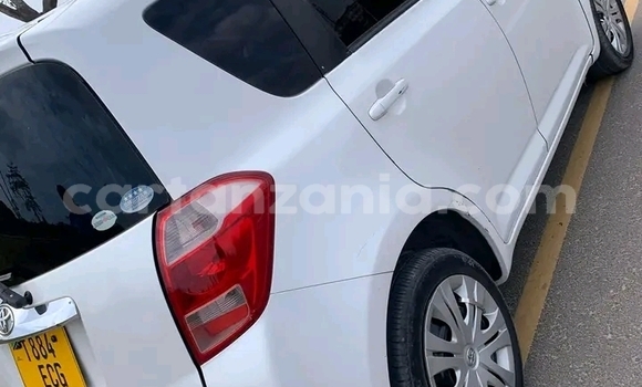 Nunua Ilio tumika Toyota Ractis Nyeupe Gari ndani ya Buhigwe nchini Kigoma Nunua Ilio tumika Toyota Ractis Nyeupe Gari ndani ya Buhigwe nchini Kigoma