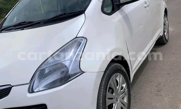 Nunua Ilio tumika Toyota Ractis Nyeupe Gari ndani ya Buhigwe nchini Kigoma Nunua Ilio tumika Toyota Ractis Nyeupe Gari ndani ya Buhigwe nchini Kigoma