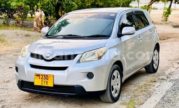 Buy Used Ford Explorer White Car in Biharamulo in Kagera Buy Used Ford Explorer White Car in Biharamulo in Kagera