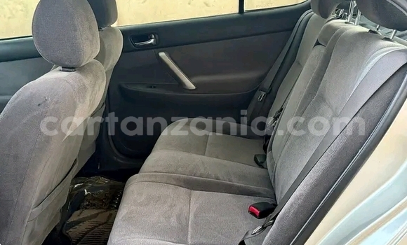 Buy Used Toyota Premio White Car in Buhigwe in Kigoma