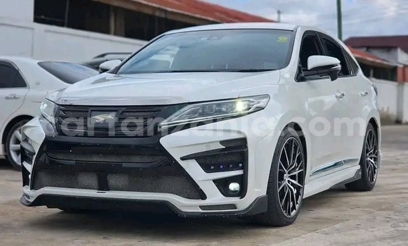Nunua Ilio tumika Toyota Harrier Nyeupe Gari ndani ya Biharamulo nchini Kagera Nunua Ilio tumika Toyota Harrier Nyeupe Gari ndani ya Biharamulo nchini Kagera