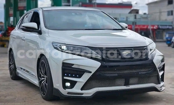 Nunua Ilio tumika Toyota Harrier Nyeupe Gari ndani ya Biharamulo nchini Kagera Nunua Ilio tumika Toyota Harrier Nyeupe Gari ndani ya Biharamulo nchini Kagera