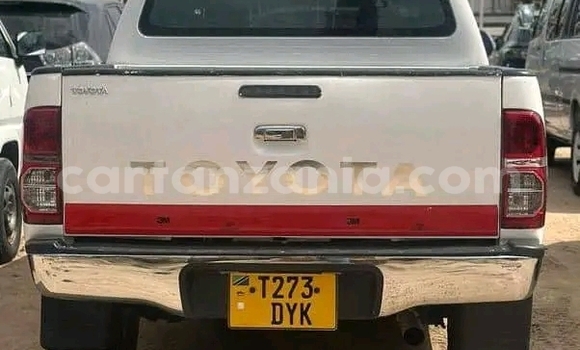 Buy Used Toyota Hilux White Car in Biharamulo in Kagera Buy Used Toyota Hilux White Car in Biharamulo in Kagera