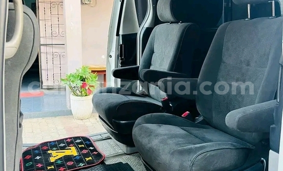 Buy Used Toyota Alphard White Car in Biharamulo in Kagera Buy Used Toyota Alphard White Car in Biharamulo in Kagera