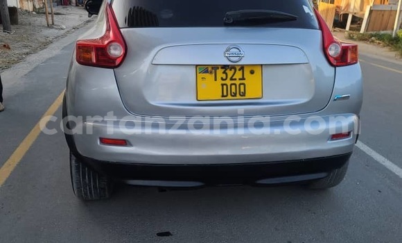Nunua Ilio tumika Nissan Juke Fedha Gari ndani ya Dar es Salaam nchini Dar es Salaam