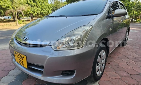 Nunua Ilio tumika Toyota Wish Nyingine Gari ndani ya Dar es Salaam nchini Dar es Salaam