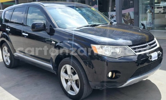 Buy Import Mitsubishi Outlander Black Car in Dar es Salaam in Dar es Salaam