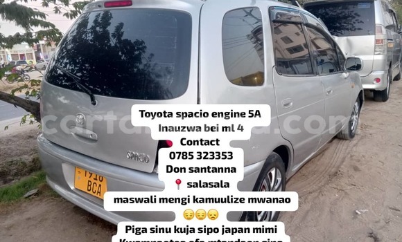 Nunua Ilio tumika Toyota Spacio Fedha Gari ndani ya Dar es Salaam nchini Dar es Salaam