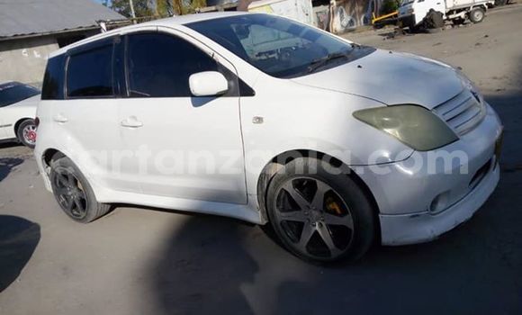 Nunua Ilio tumika Toyota IST Nyeupe Gari ndani ya Dar es Salaam nchini Dar es Salaam Nunua Ilio tumika Toyota IST Nyeupe Gari ndani ya Dar es Salaam nchini Dar es Salaam