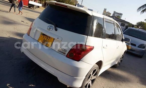 Nunua Ilio tumika Toyota IST Nyeupe Gari ndani ya Dar es Salaam nchini Dar es Salaam Nunua Ilio tumika Toyota IST Nyeupe Gari ndani ya Dar es Salaam nchini Dar es Salaam