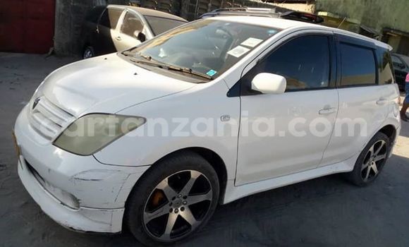 Nunua Ilio tumika Toyota IST Nyeupe Gari ndani ya Dar es Salaam nchini Dar es Salaam Nunua Ilio tumika Toyota IST Nyeupe Gari ndani ya Dar es Salaam nchini Dar es Salaam