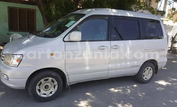Nunua Ilio tumika Toyota Noah Nyeupe Gari ndani ya Dar es Salaam nchini Dar es Salaam Nunua Ilio tumika Toyota Noah Nyeupe Gari ndani ya Dar es Salaam nchini Dar es Salaam