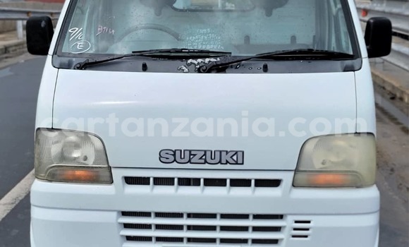 Buy Used Suzuki Cara White Car in Dar es Salaam in Dar es Salaam