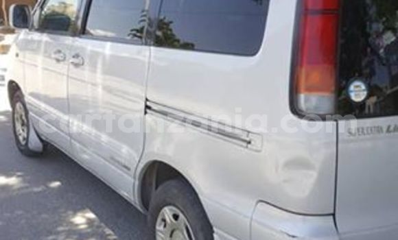 Nunua Ilio tumika Toyota Noah Nyeupe Gari ndani ya Dar es Salaam nchini Dar es Salaam Nunua Ilio tumika Toyota Noah Nyeupe Gari ndani ya Dar es Salaam nchini Dar es Salaam