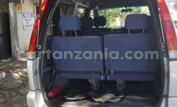 Nunua Ilio tumika Toyota Noah Nyeupe Gari ndani ya Dar es Salaam nchini Dar es Salaam Nunua Ilio tumika Toyota Noah Nyeupe Gari ndani ya Dar es Salaam nchini Dar es Salaam