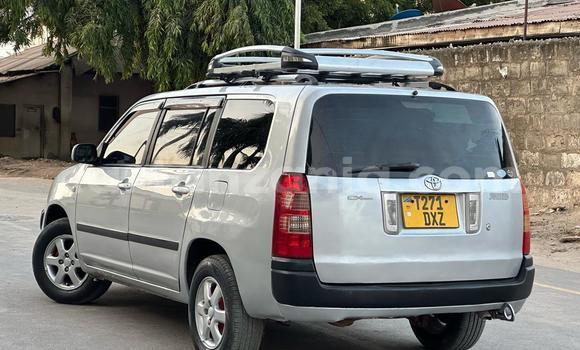 Nunua Ilio tumika Toyota Succeed Fedha Gari ndani ya Dar es Salaam nchini Dar es Salaam