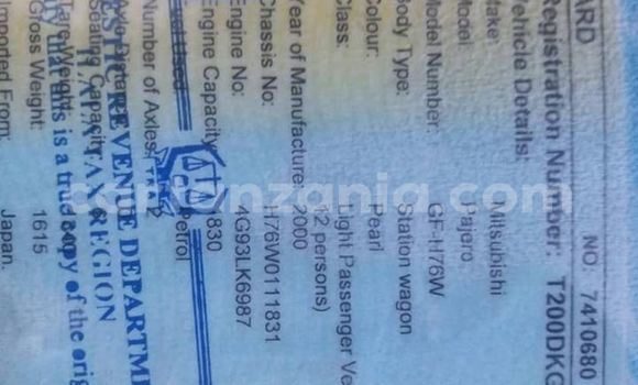 Nunua Ilio tumika Mitsubishi Pajero Nyeupe Gari ndani ya Dar es Salaam nchini Dar es Salaam Nunua Ilio tumika Mitsubishi Pajero Nyeupe Gari ndani ya Dar es Salaam nchini Dar es Salaam