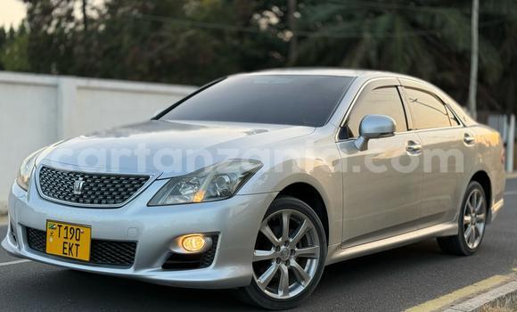 Buy Used Toyota Crown Silver Car in Dar es Salaam in Dar es Salaam