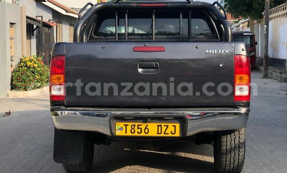 Nunua Ilio tumika Toyota Hilux Nyeusi Gari ndani ya Dar es Salaam nchini Dar es Salaam Nunua Ilio tumika Toyota Hilux Nyeusi Gari ndani ya Dar es Salaam nchini Dar es Salaam