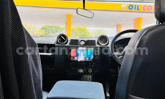 Buy Used Land Rover Defender White Car in Dar es Salaam in Dar es Salaam Buy Used Land Rover Defender White Car in Dar es Salaam in Dar es Salaam