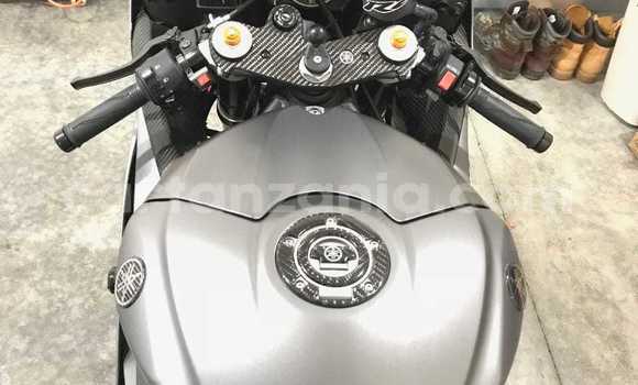 Buy Used Yamaha R1 Silver Bike in Arusha in Arusha Buy Used Yamaha R1 Silver Bike in Arusha in Arusha