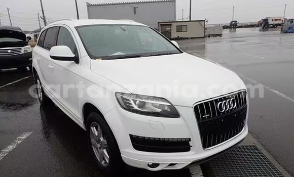 Buy Import Audi Q7 White Car in Dar es Salaam in Dar es Salaam Buy Import Audi Q7 White Car in Dar es Salaam in Dar es Salaam