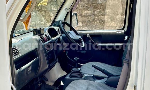 Buy New Suzuki Carry White Car in Dar es Salaam in Dar es Salaam Buy New Suzuki Carry White Car in Dar es Salaam in Dar es Salaam
