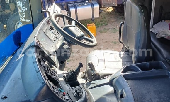 Nunua Ilio tumika Scania 113โ320 Bluu Lori ndani ya Dar es Salaam nchini Dar es Salaam Nunua Ilio tumika Scania 113โ320 Bluu Lori ndani ya Dar es Salaam nchini Dar es Salaam