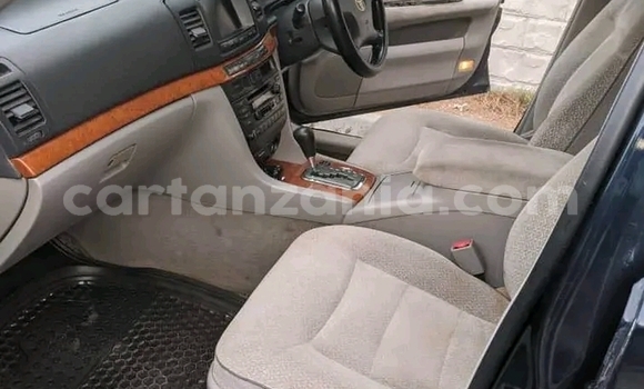 Nunua Ilio tumika Toyota Mark II Nyeusi Gari ndani ya Buhigwe nchini Kigoma