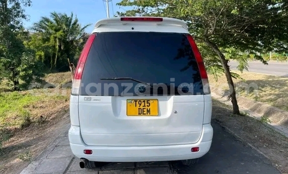 Buy Used Toyota Noah White Car in Buhigwe in Kigoma Buy Used Toyota Noah White Car in Buhigwe in Kigoma