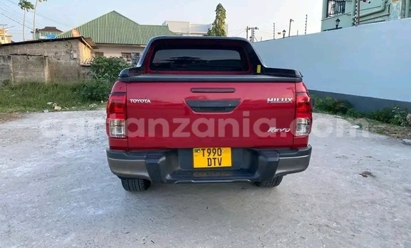 Buy Used Toyota Hiluxe Revo Red Car in Dodoma in Dodoma