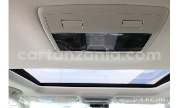 Nunua Imported Toyota Land Cruiser Nyeupe Gari ndani ya Import - Dubai nchini Arusha Nunua Imported Toyota Land Cruiser Nyeupe Gari ndani ya Import - Dubai nchini Arusha