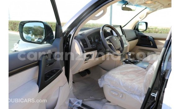 Nunua Imported Toyota Land Cruiser Nyeusi Gari ndani ya Import - Dubai nchini Arusha Nunua Imported Toyota Land Cruiser Nyeusi Gari ndani ya Import - Dubai nchini Arusha