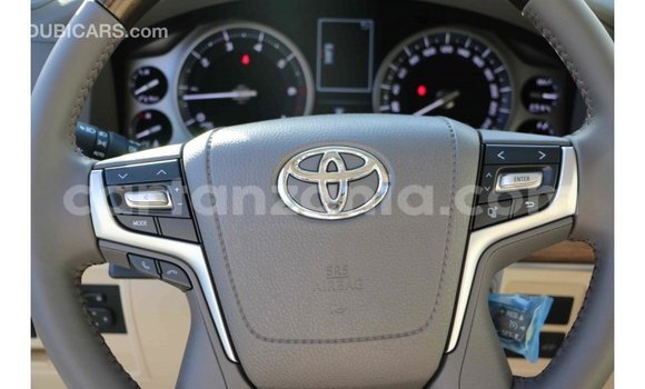 Nunua Imported Toyota Land Cruiser Nyeusi Gari ndani ya Import - Dubai nchini Arusha Nunua Imported Toyota Land Cruiser Nyeusi Gari ndani ya Import - Dubai nchini Arusha