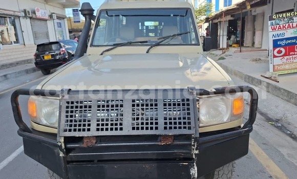 Buy Used Toyota Land Cruiser Other Car in Dar es Salaam in Dar es Salaam