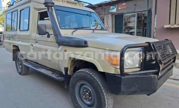 Buy Used Toyota Land Cruiser Other Car in Dar es Salaam in Dar es Salaam Buy Used Toyota Land Cruiser Other Car in Dar es Salaam in Dar es Salaam