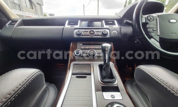 Buy Used Range Rover Range Rover Brown Car in Dar es Salaam in Dar es Salaam Buy Used Range Rover Range Rover Brown Car in Dar es Salaam in Dar es Salaam