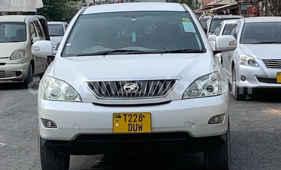 Buy Used Toyota Harrier White Car in Dar es Salaam in Dar es Salaam Buy Used Toyota Harrier White Car in Dar es Salaam in Dar es Salaam