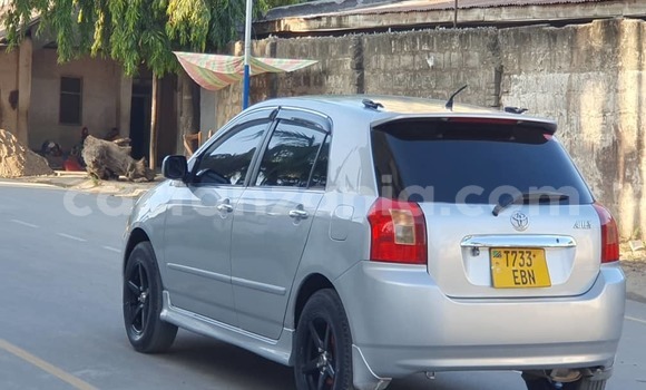 Nunua Ilio tumika Toyota Allex Fedha Gari ndani ya Dar es Salaam nchini Dar es Salaam